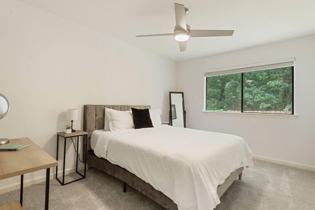 Charming 2 Bedroom Unit With Large Yard Austin Exterior photo