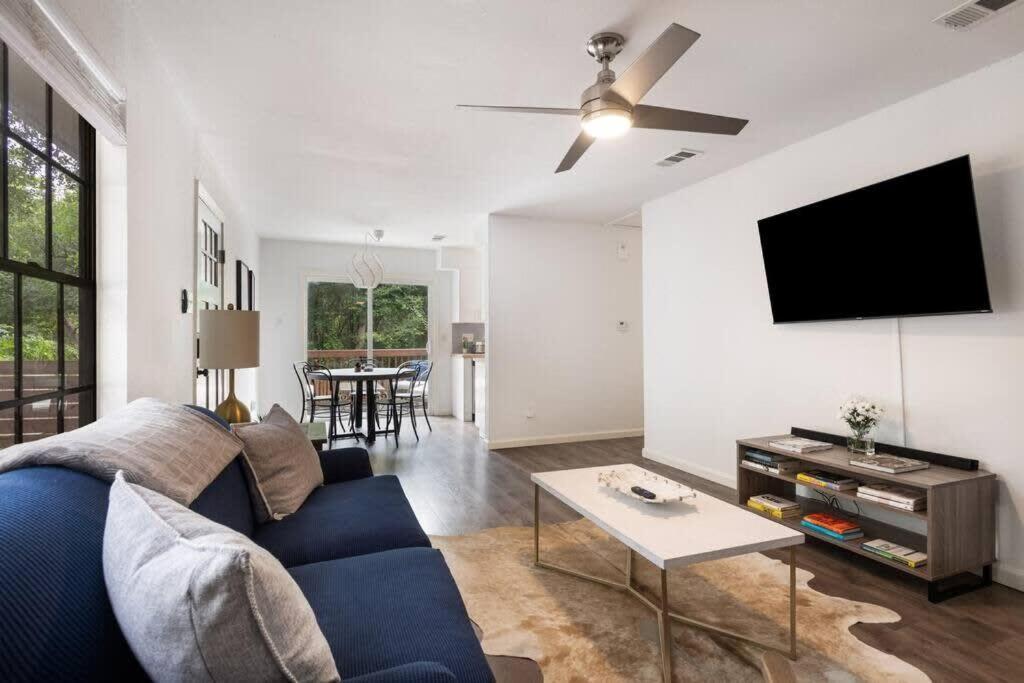 Charming 2 Bedroom Unit With Large Yard Austin Exterior photo