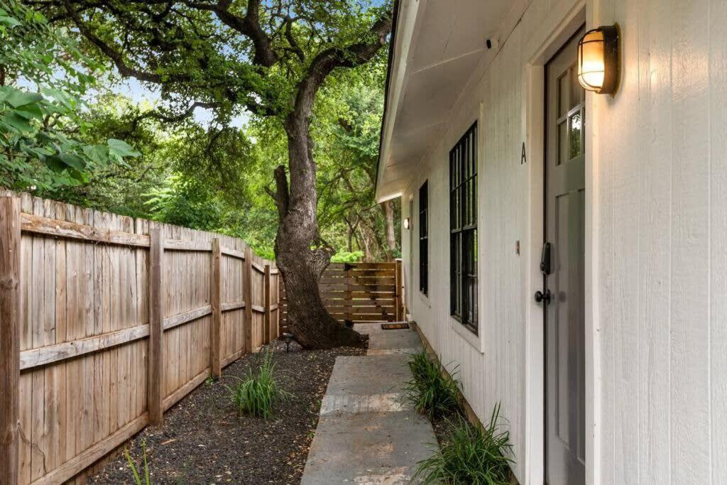 Charming 2 Bedroom Unit With Large Yard Austin Exterior photo